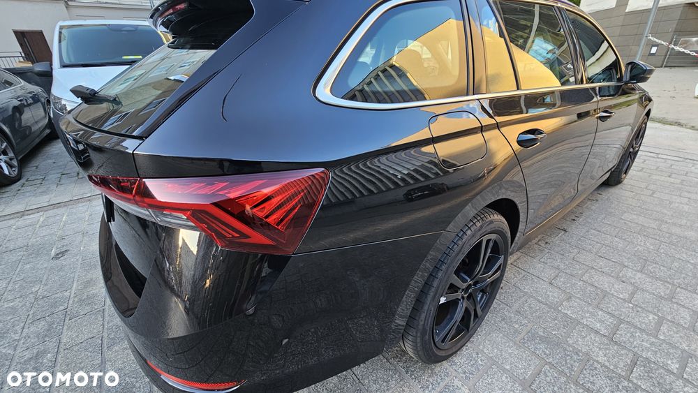 Skoda Octavia 2.0 TDI DSG Edition - 12