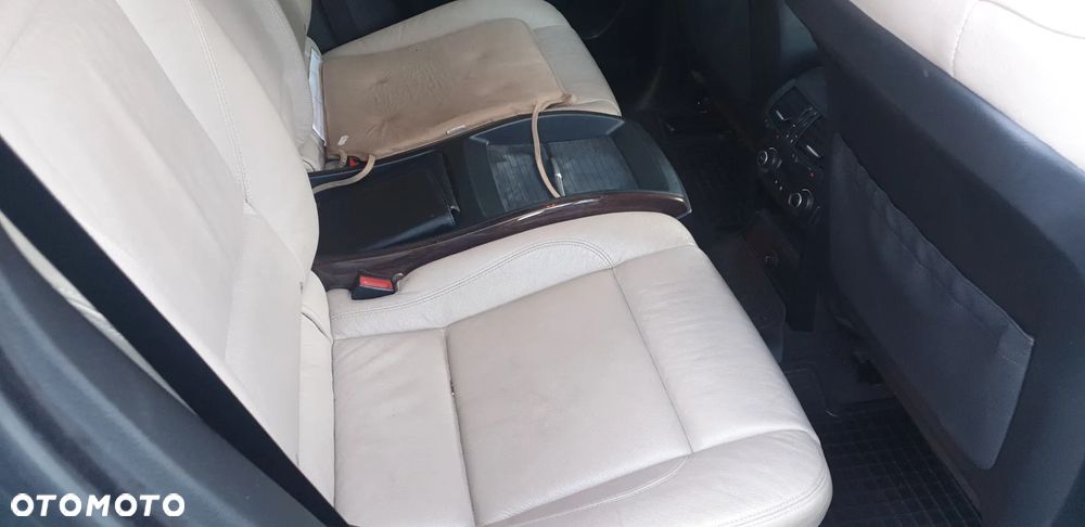 BMW X6 35i xDrive - 8