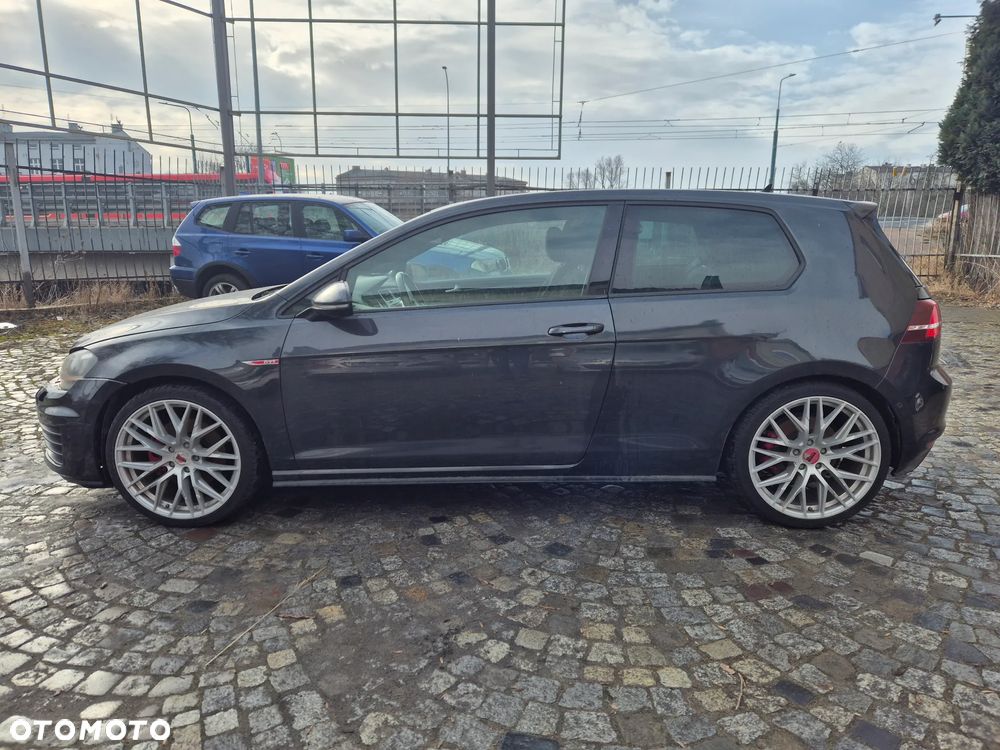 Volkswagen Golf GTI BlueMotion Technology - 9