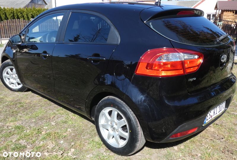 Kia Rio 1.2 Dream Team Edition - 6
