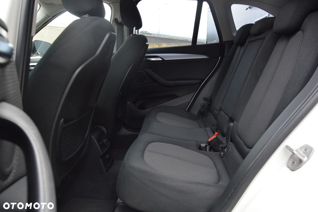 BMW X1 - 13