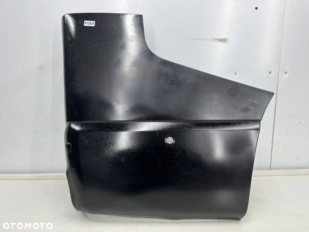 Zderzak tylny Trafic 3 Opel Vivaro B Primastar Talento Express 14r.- prawy narożnik nakładka