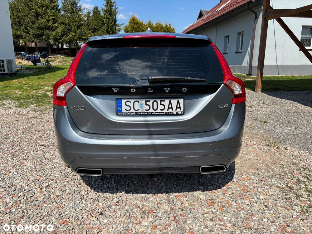 Volvo V60 D4 Drive-E Momentum - 8