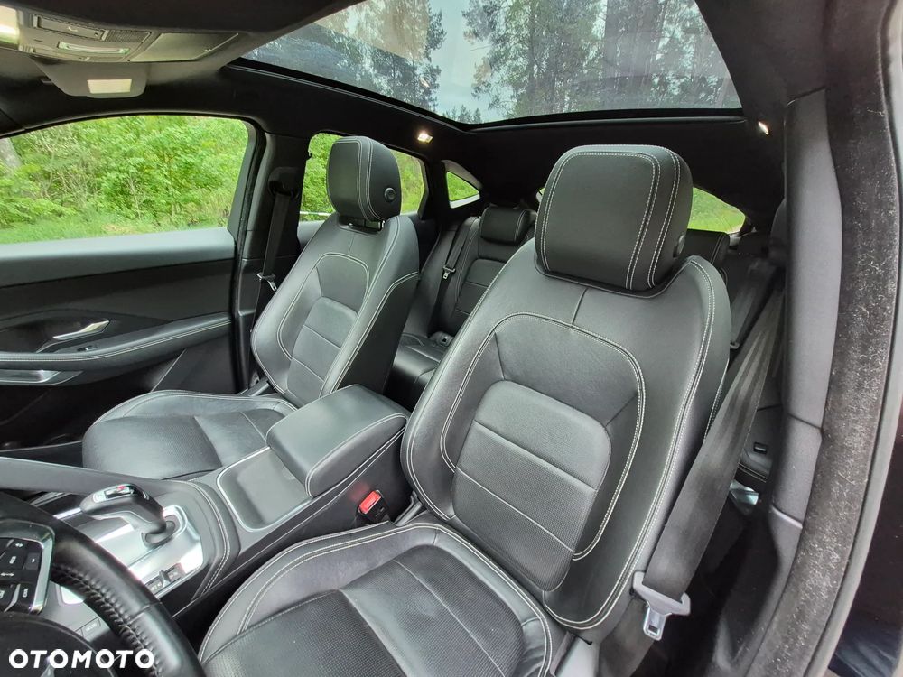 Jaguar E-Pace 2.0 P250 mHEV AWD R-Dynamic Black - 29