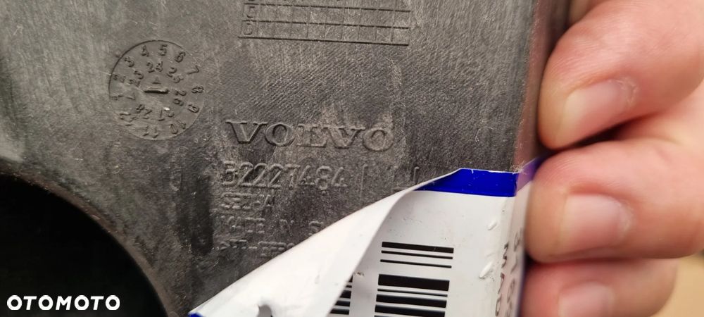 VOLVO XC40 2017- ślizg lewy zderzak tył oryginał - 3