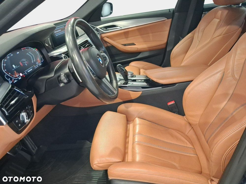 BMW Seria 5 - 13