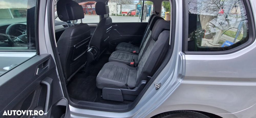 Volkswagen Touran 2.0 TDI SCR UNITED - 9