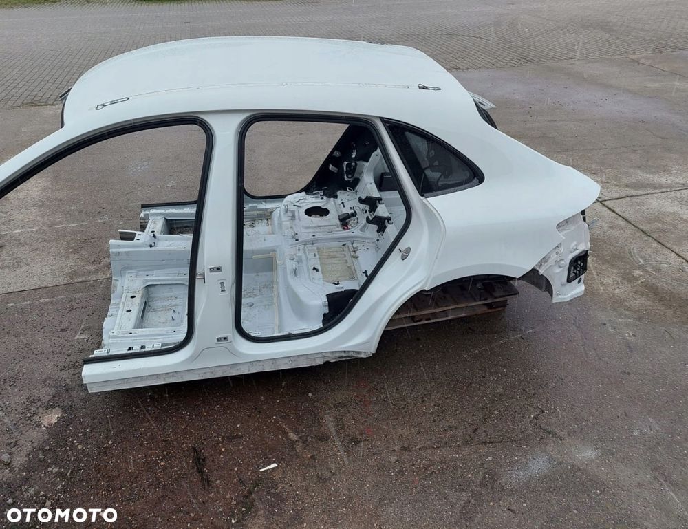 blotnik prawy lewy pas tyl tylny dach porsche macan 95b - 3