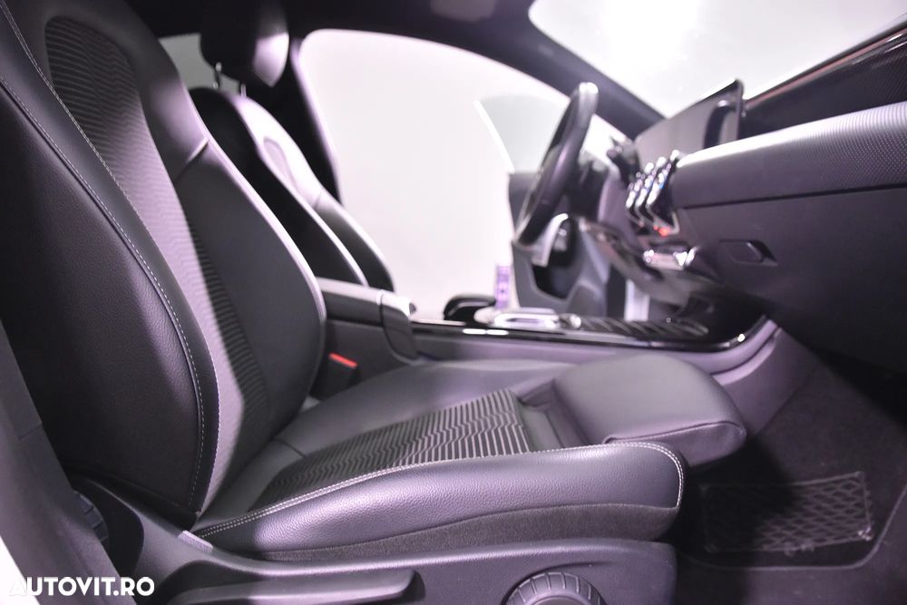 Mercedes-Benz CLA 180 d 7G-DCT - 11