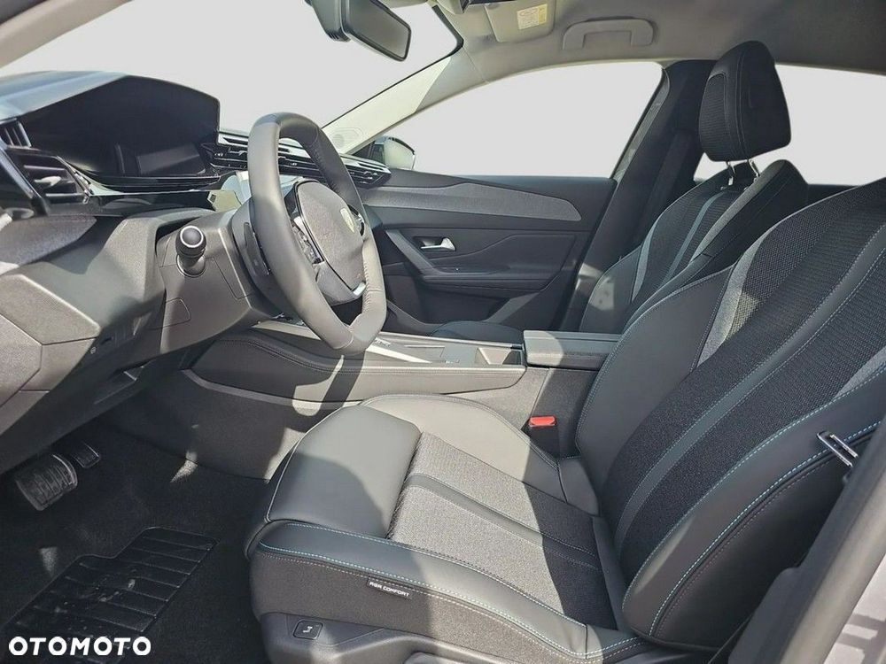 Peugeot 308 1.2 mHEV Allure S&S e-DCS6 - 11