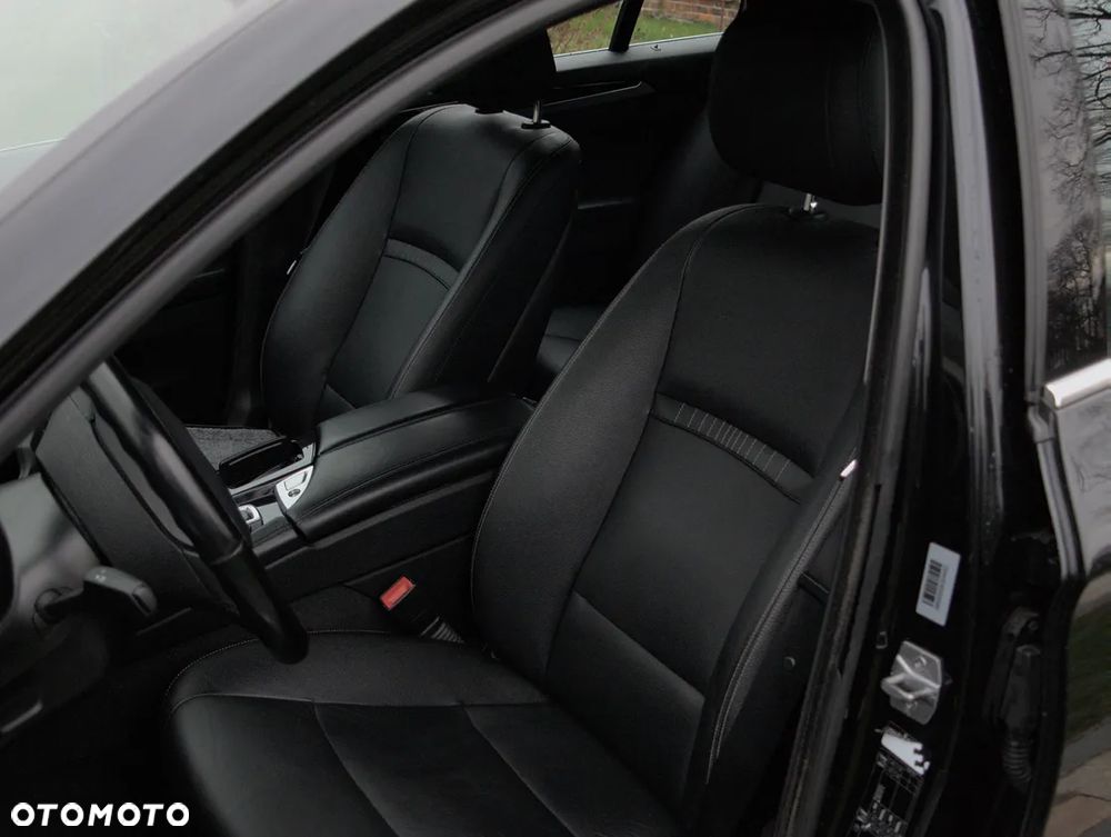 BMW Seria 5 520d Luxury Line - 11