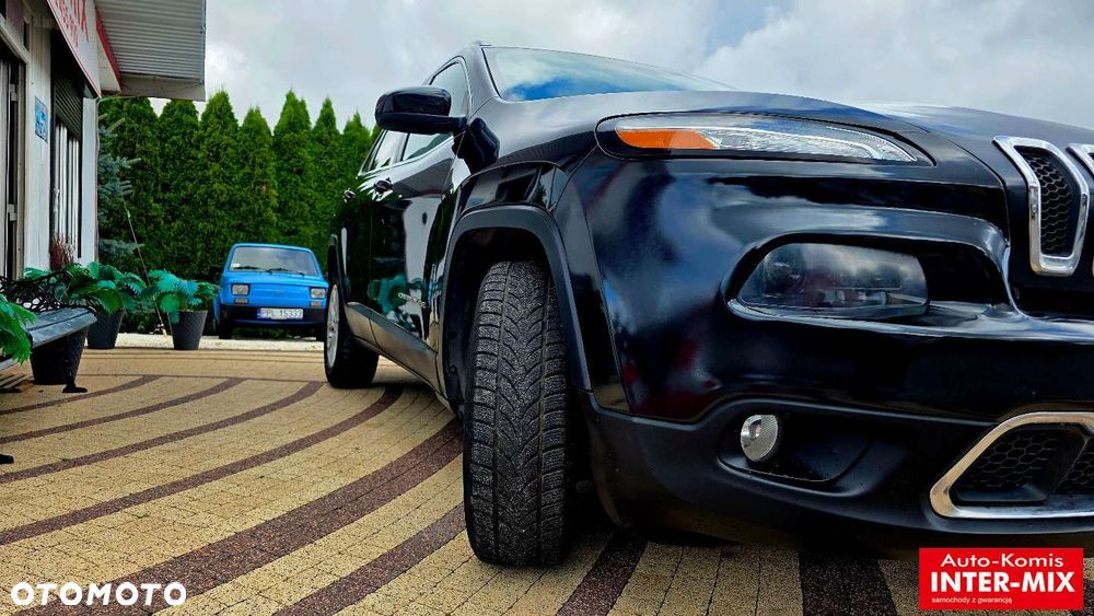 Jeep Cherokee - 10
