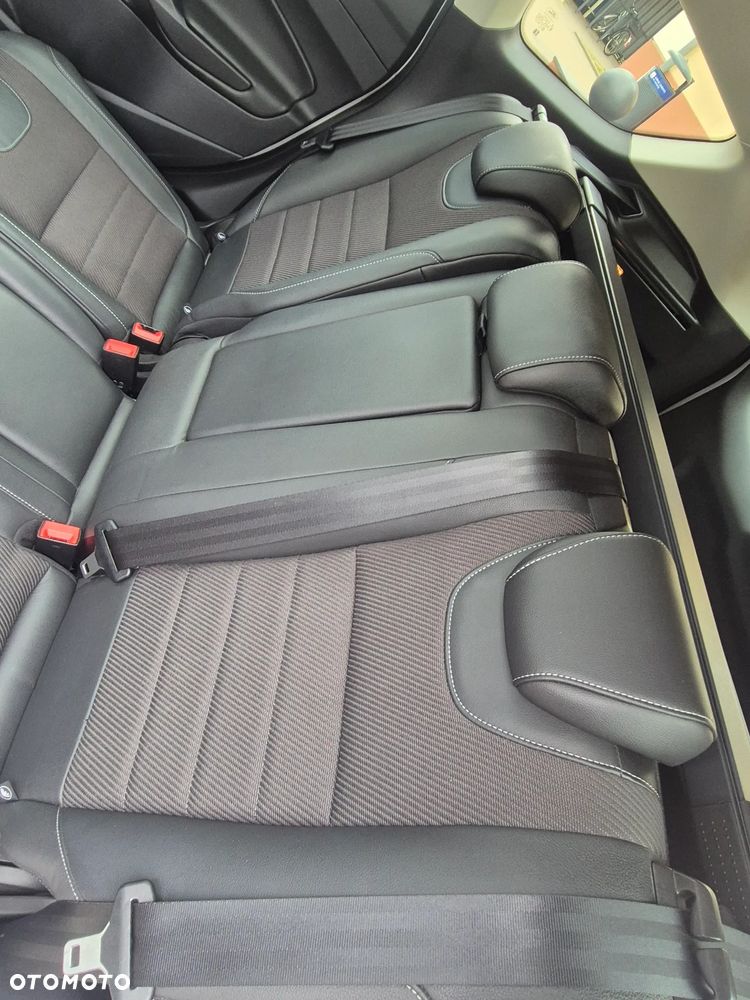 Ford Kuga 2.0 TDCi 4x4 Titanium - 20