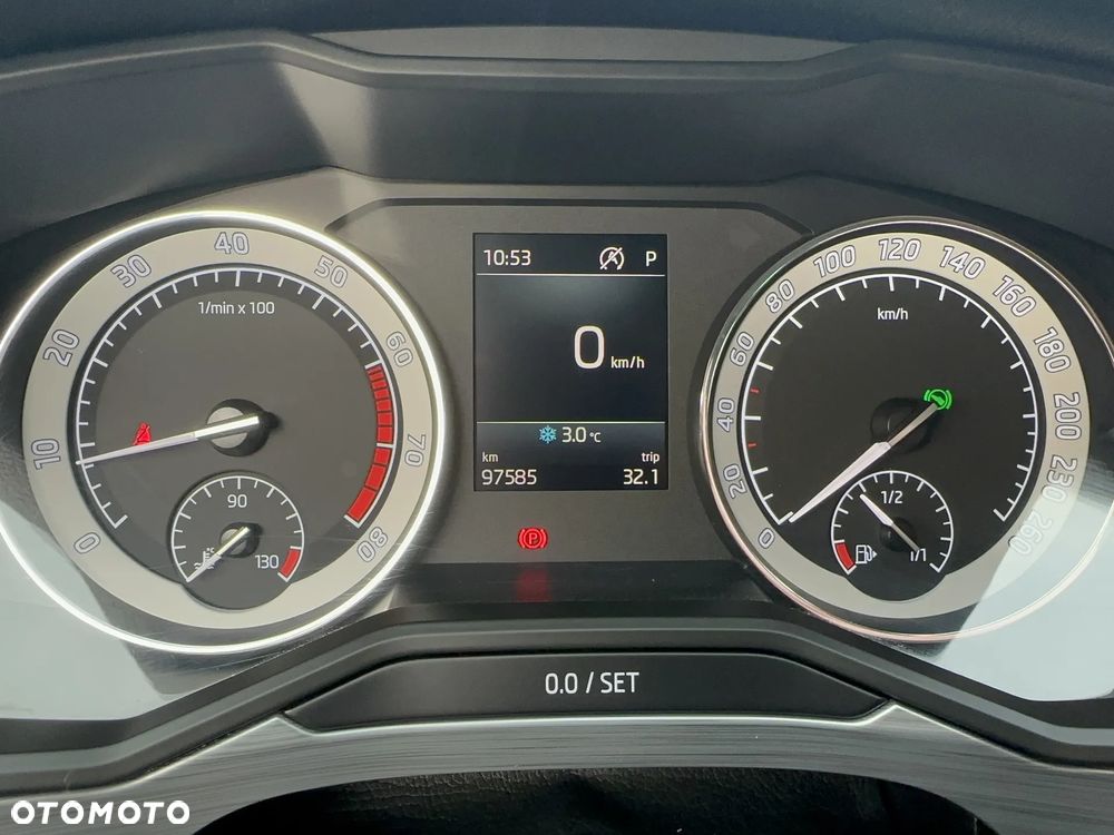 Skoda Superb 2.0 TSI Ambition DSG - 15