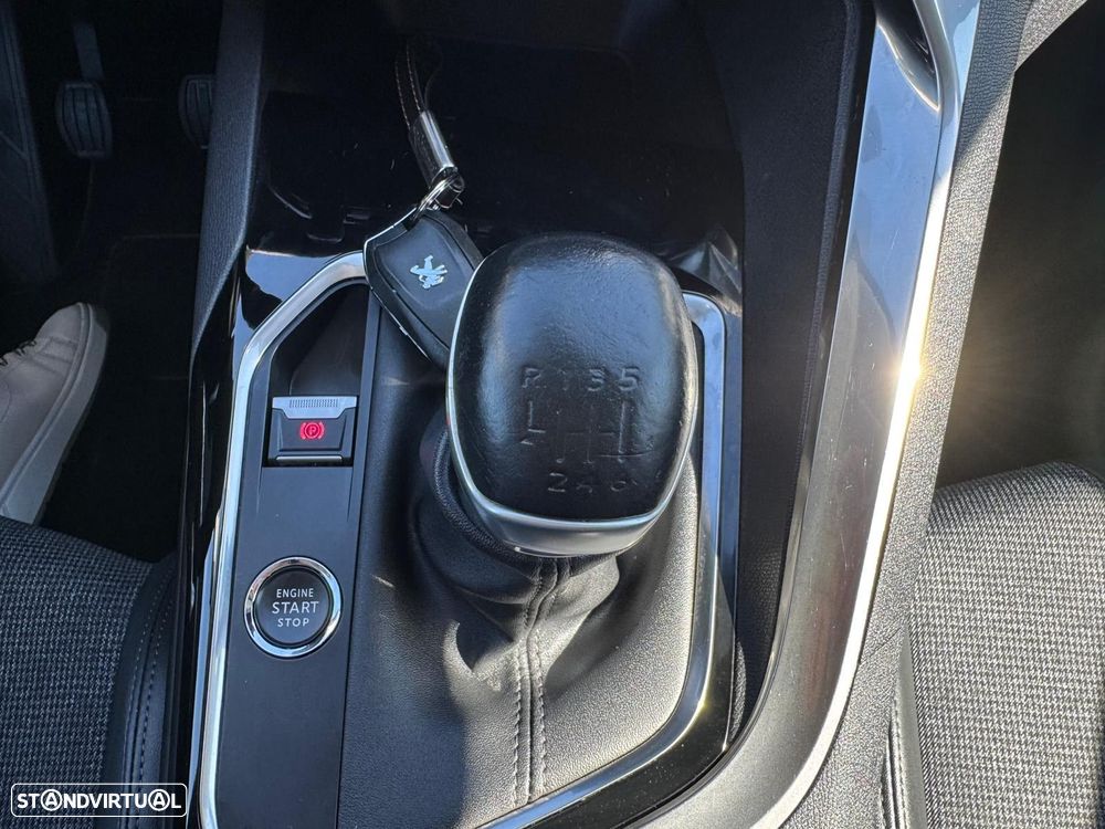 Peugeot 5008 1.5 BlueHDi Allure - 26