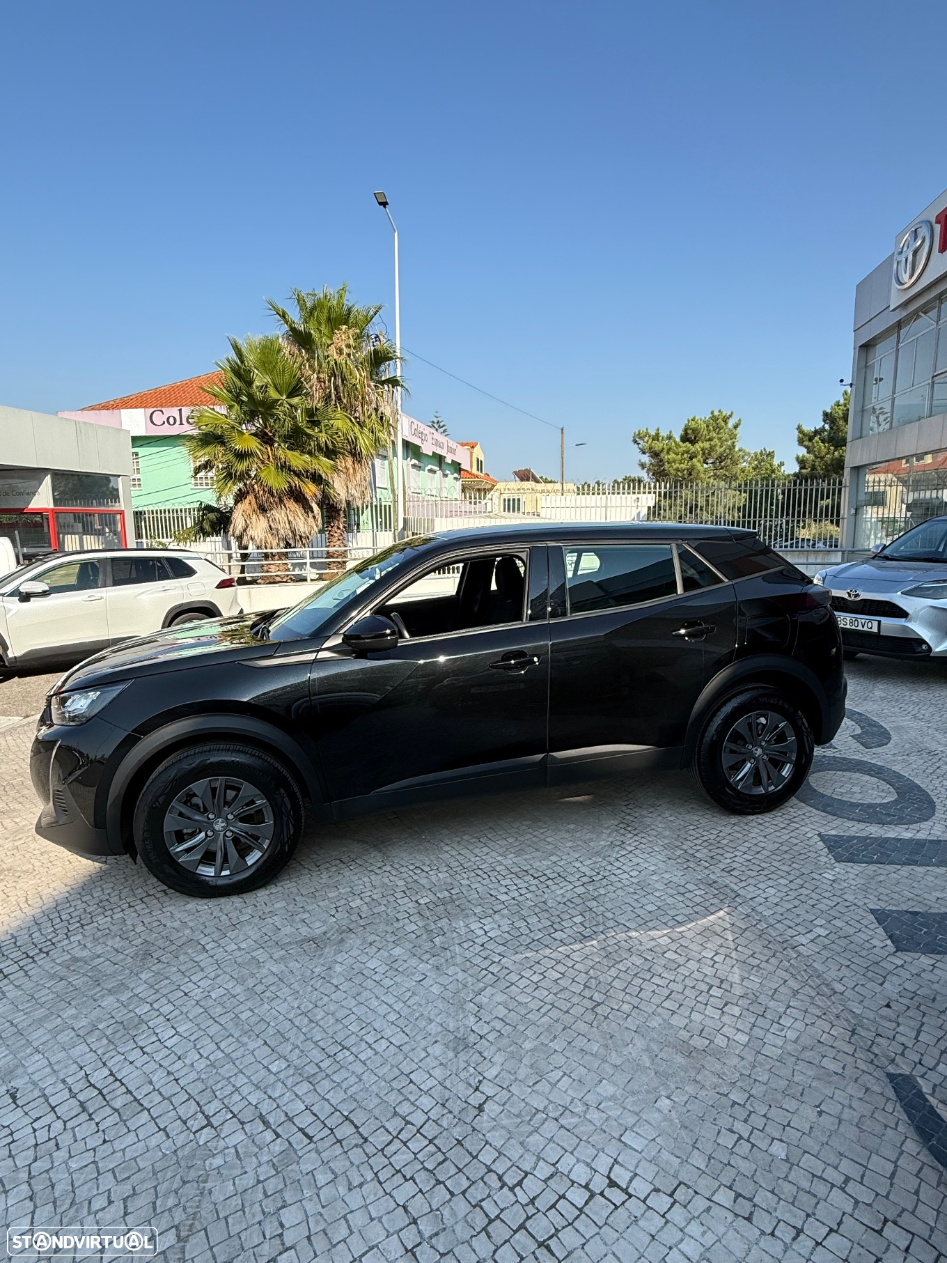 Peugeot 2008 1.2 PureTech Allure Pack - 2
