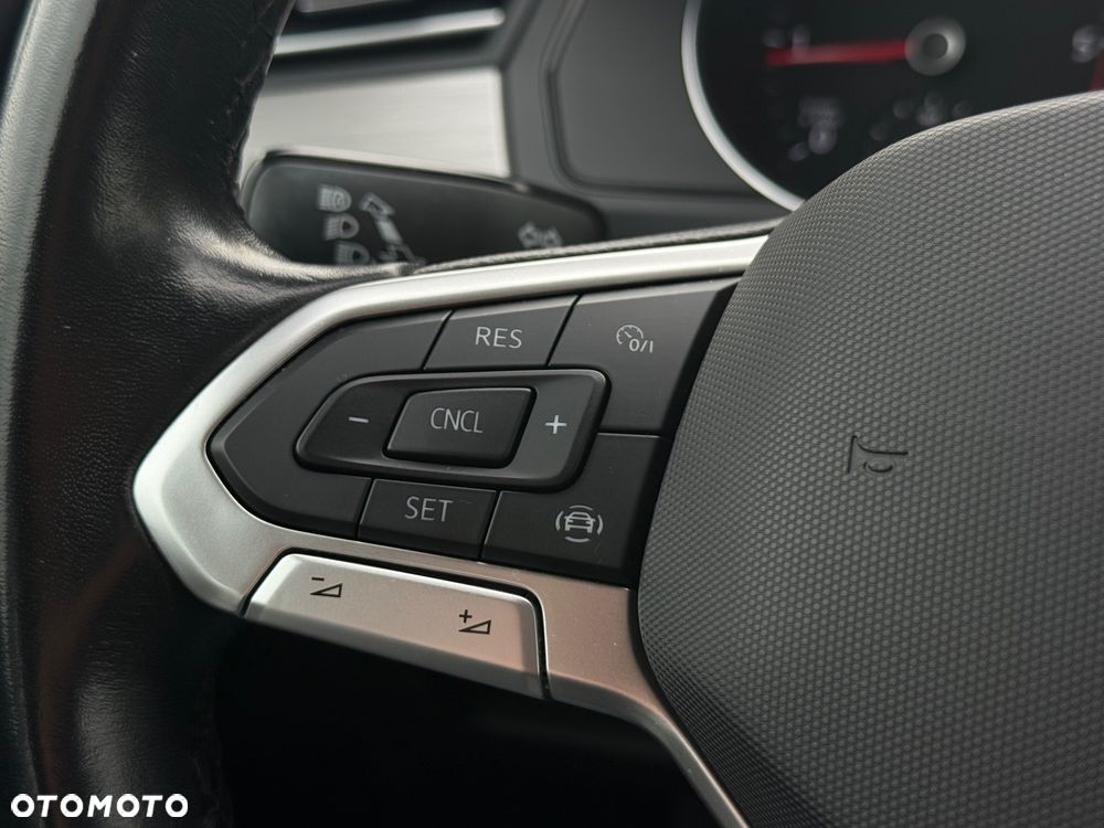 Volkswagen Passat - 10