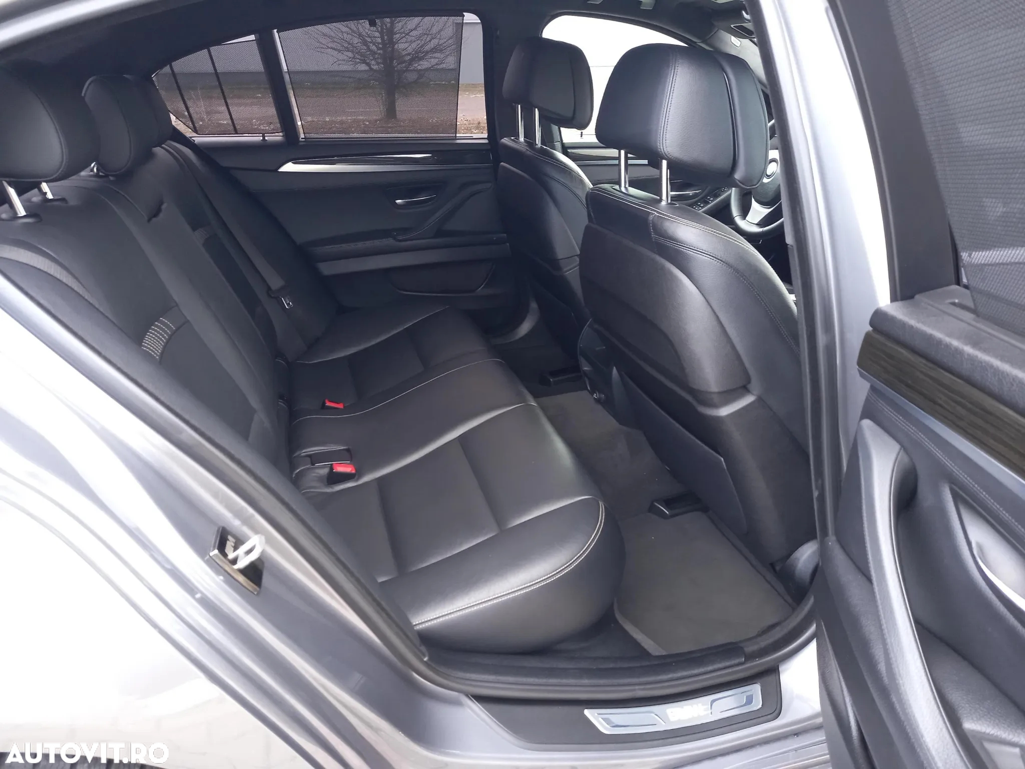 BMW Seria 5 520d Aut. Luxury Line - 13
