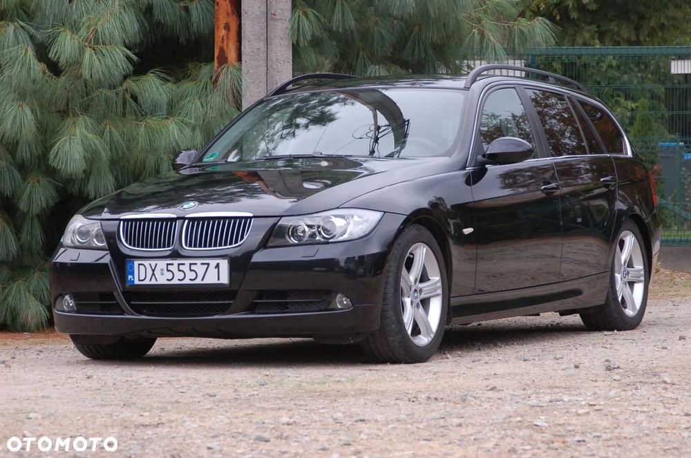 BMW Seria 3 325i - 2
