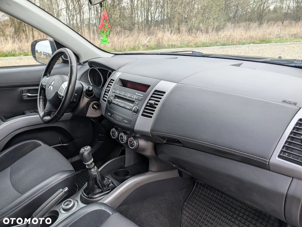 Mitsubishi Outlander 2.2 DID Instyle EU5 - 27