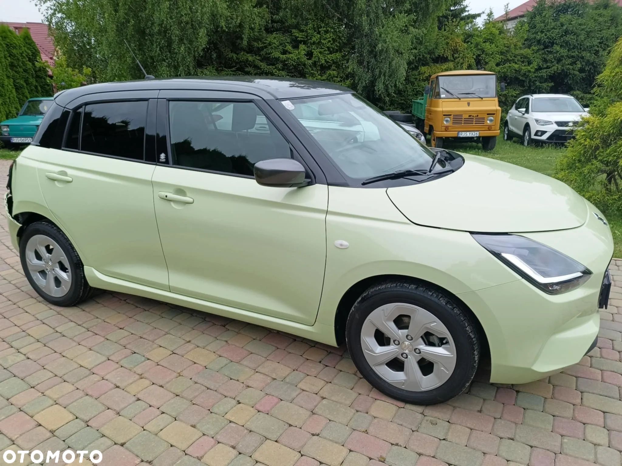 Suzuki Swift 1.2 Dualjet Hybrid Comfort+ - 1