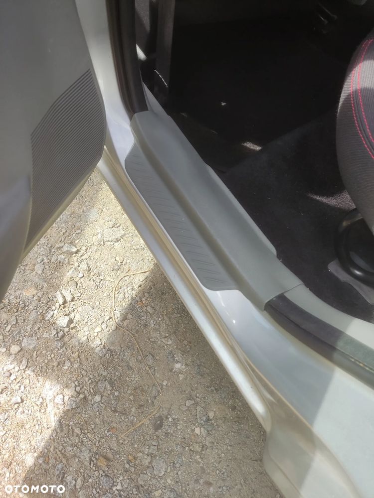 Mazda 2 - 26
