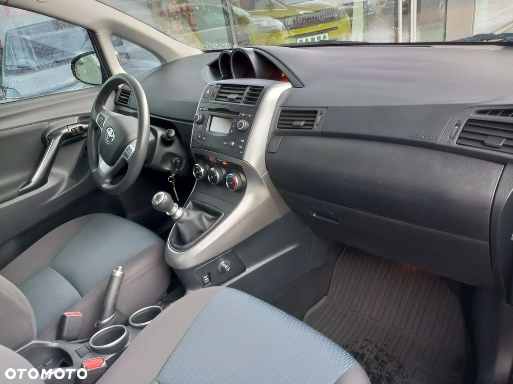 Toyota Verso - 19