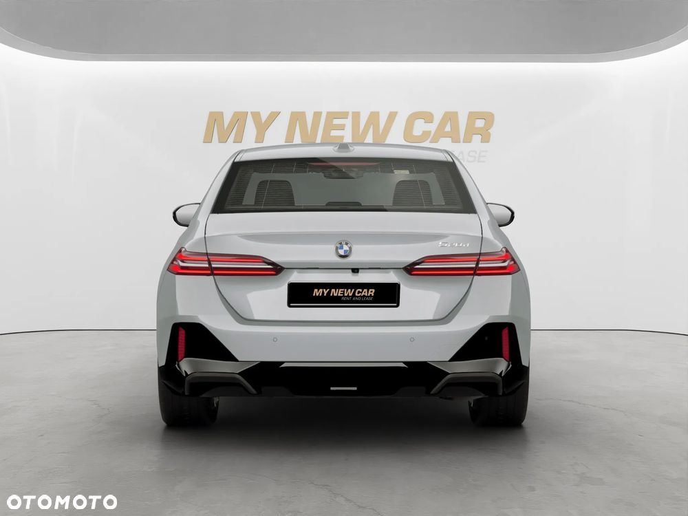 BMW Seria 5 520d xDrive mHEV M Sport - 19