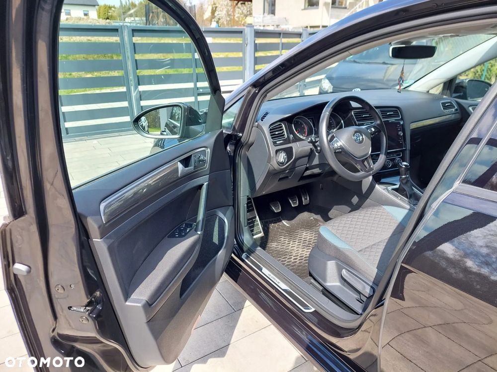 Volkswagen Golf 1.5 TSI ACT OPF IQ.DRIVE - 22