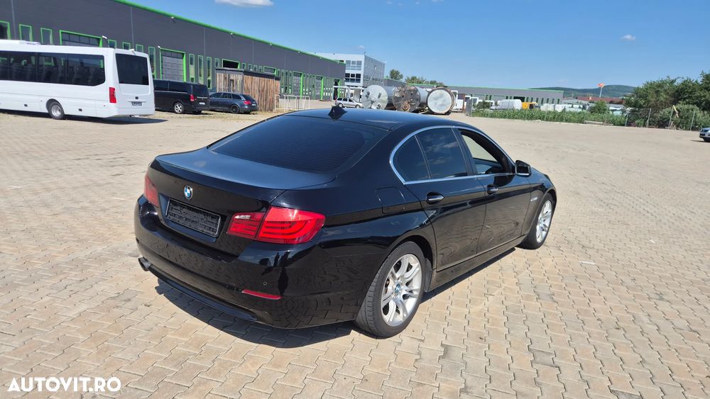 BMW Seria 5 520d - 11