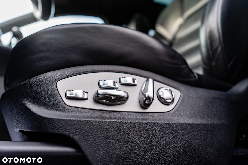 Porsche Macan Turbo PDK - 18