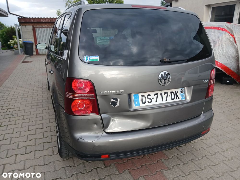 Volkswagen Touran 1.9 TDI Highline - 8