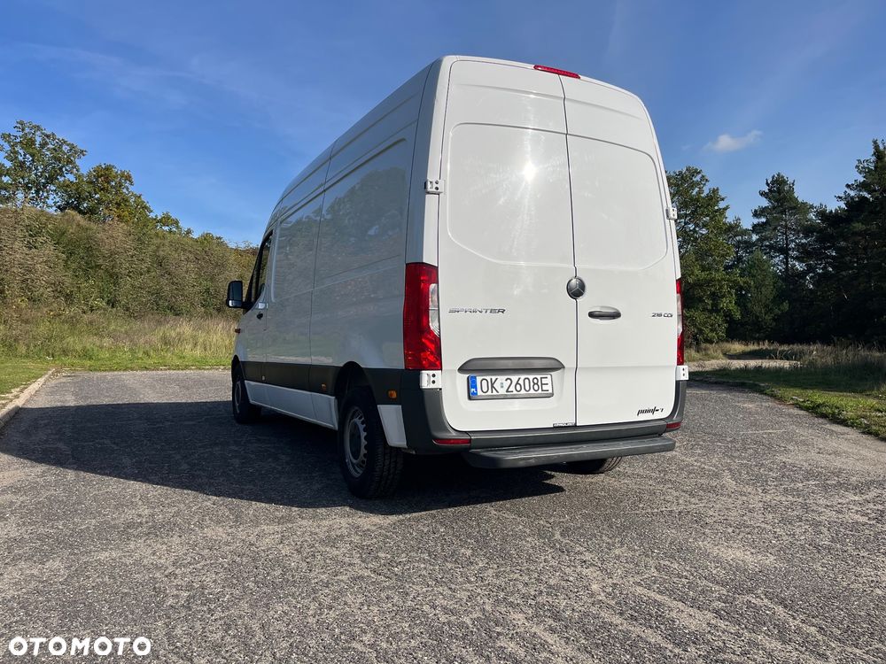 Mercedes-Benz Sprinter - 4