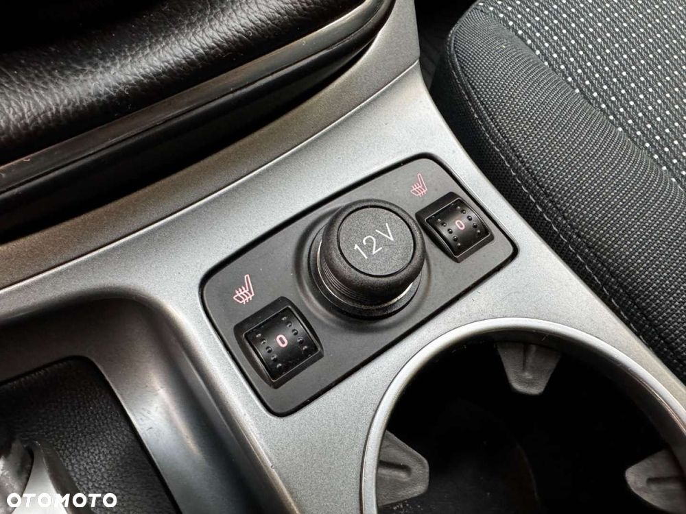 Ford C-MAX 2.0 TDCi Champions Edition - 29