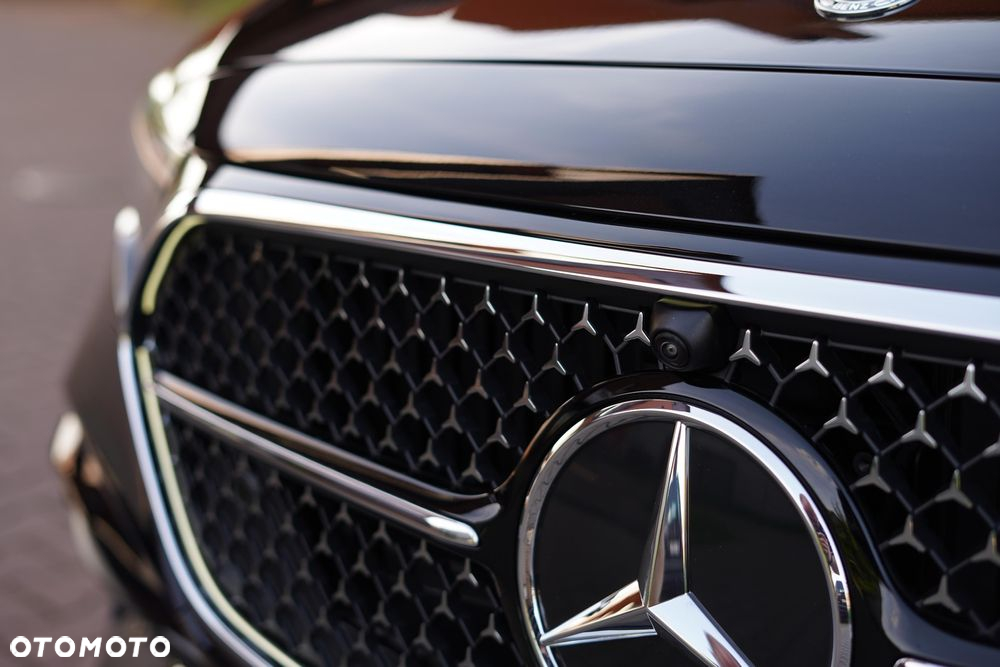 Mercedes-Benz Klasa E 220 d 4-Matic AMG - 18