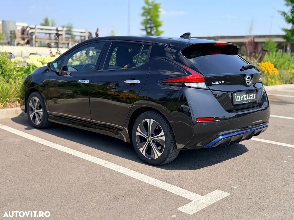 Nissan LEAF 62 kWh e+ N-Connecta - 5