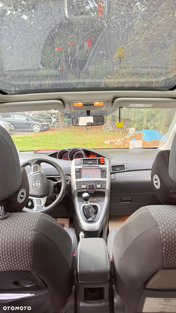Toyota Verso - 5