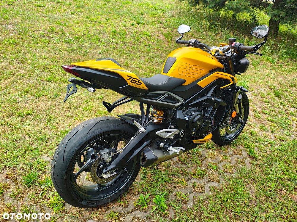 Triumph Street Triple - 20