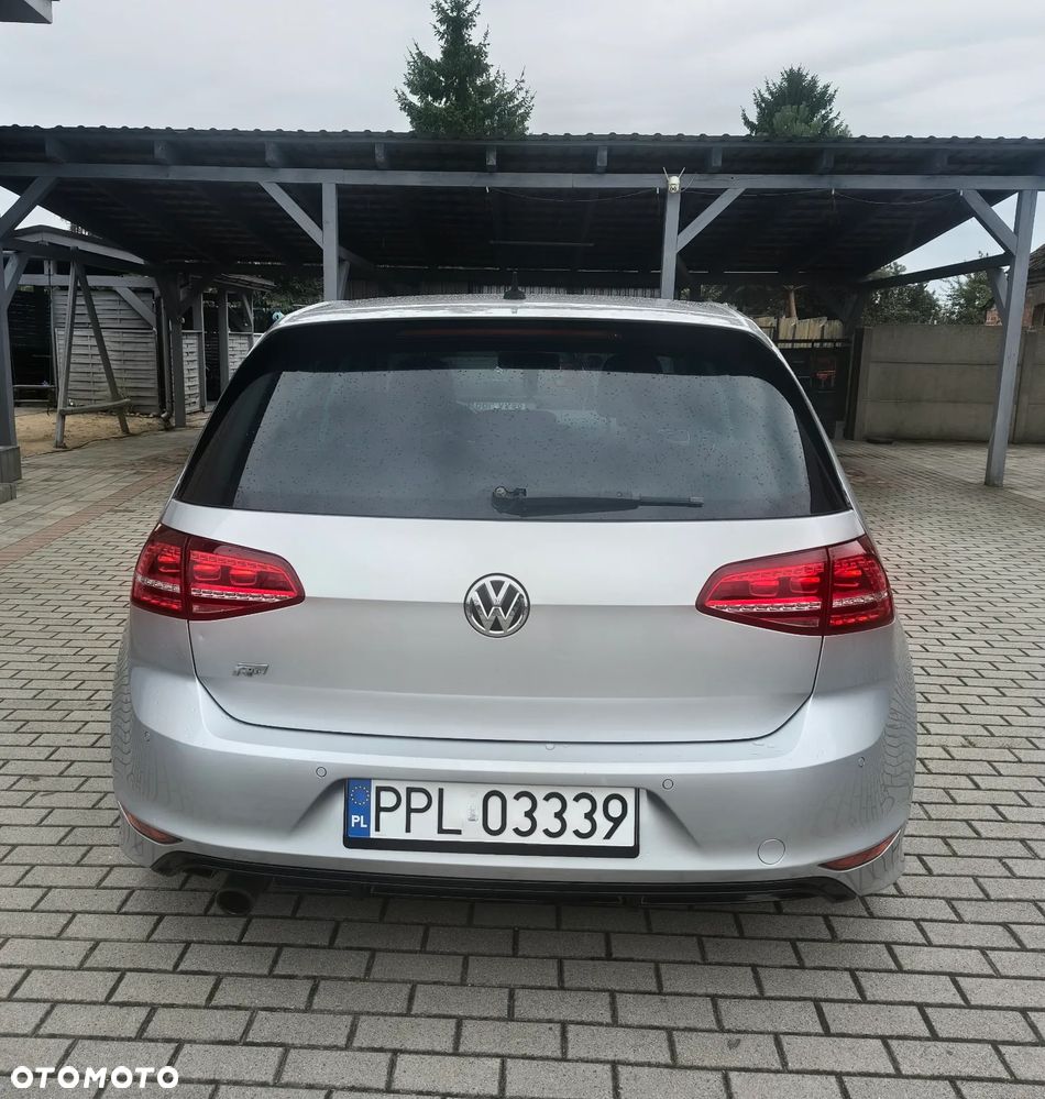 Volkswagen Golf - 4