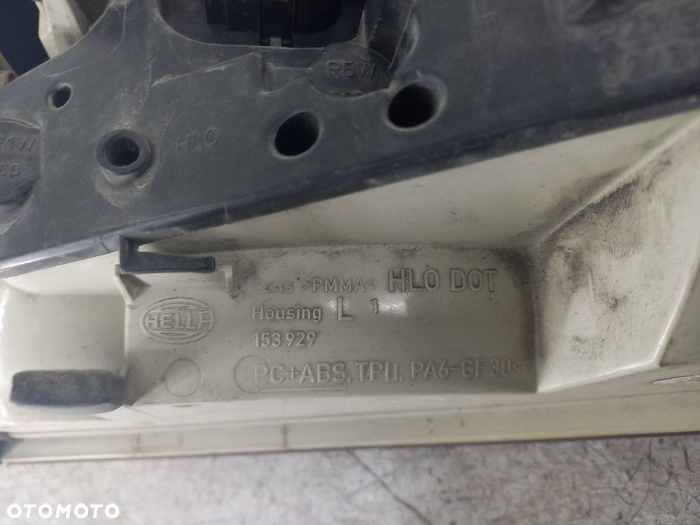 LAMPA TYLNA LEWA AUDI A4 B6 153929 HELLA SEDAN - 2