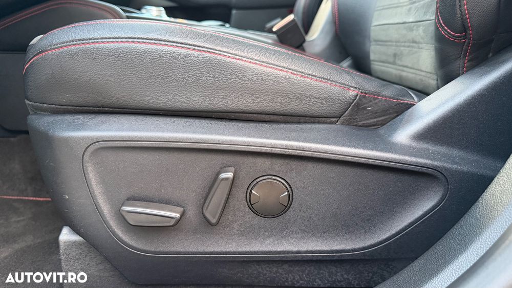 Ford Kuga - 13