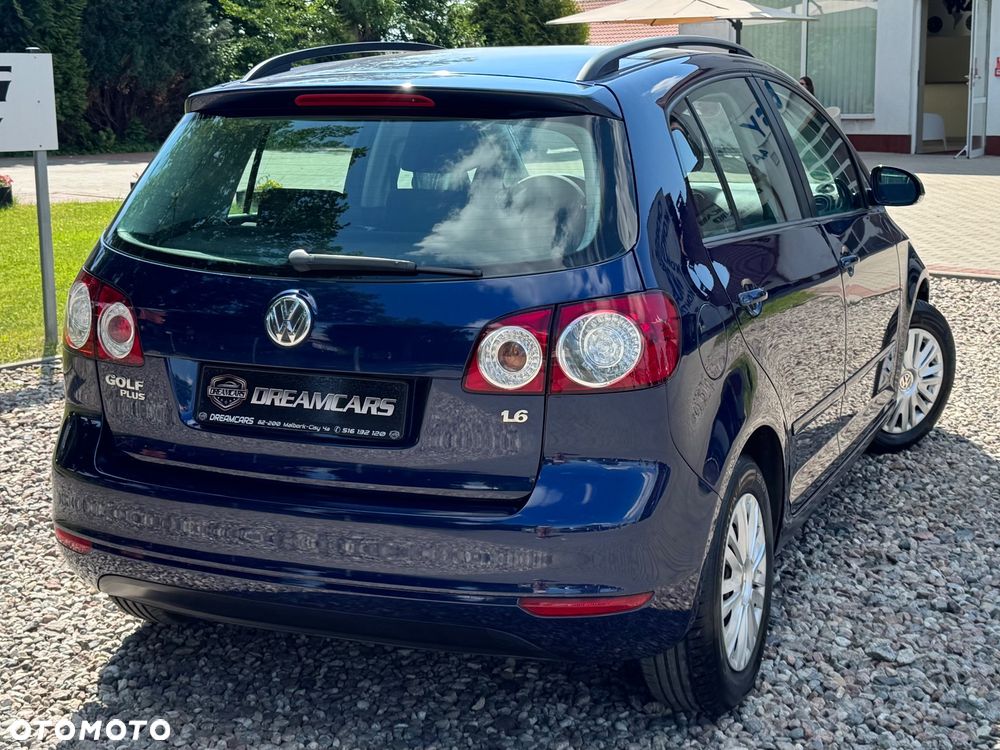 Volkswagen Golf Plus - 11
