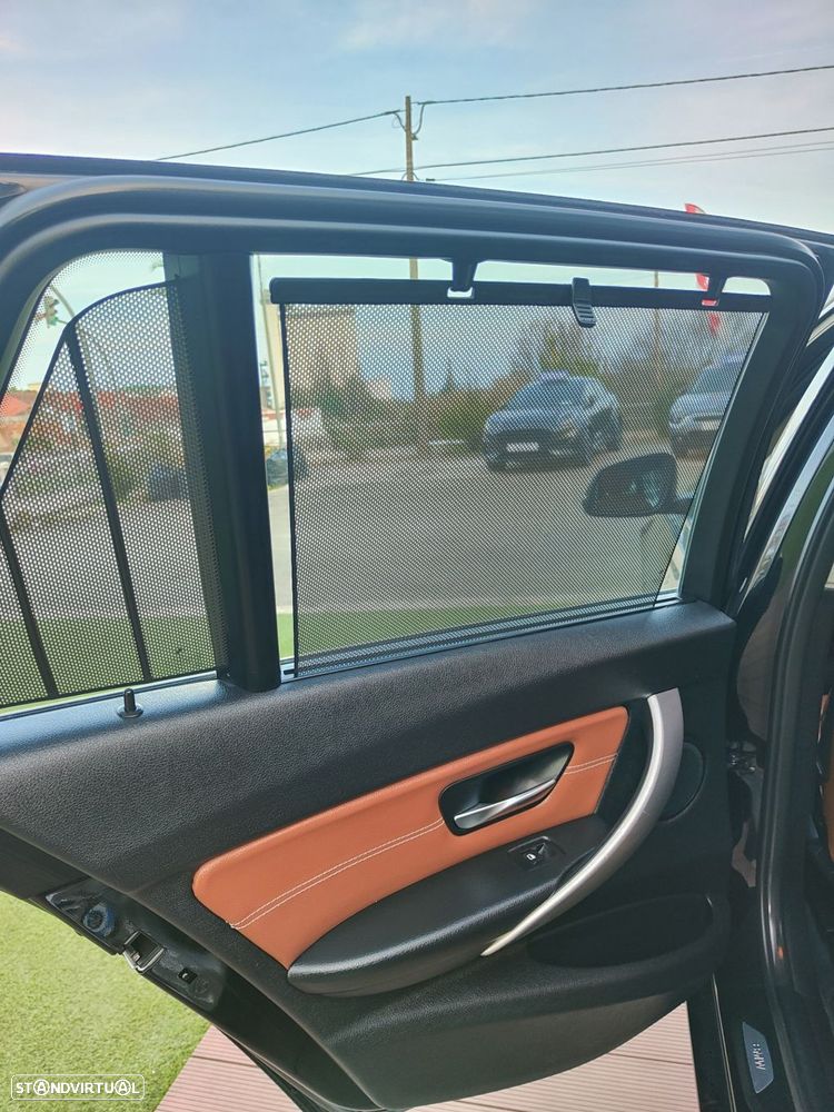 BMW 320 d Auto Line Sport - 34