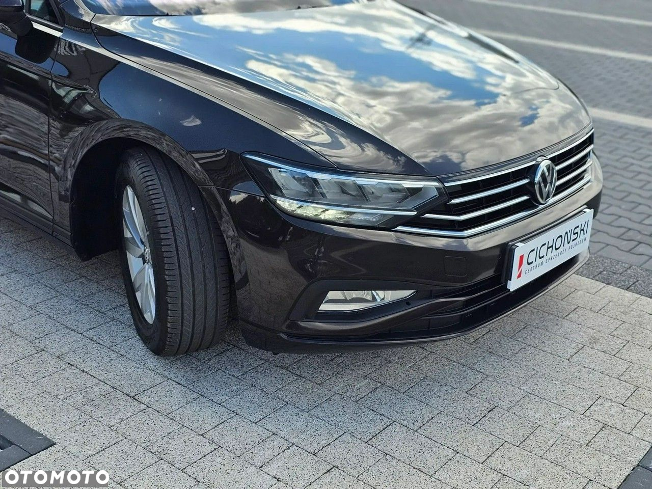 Volkswagen Passat - 15