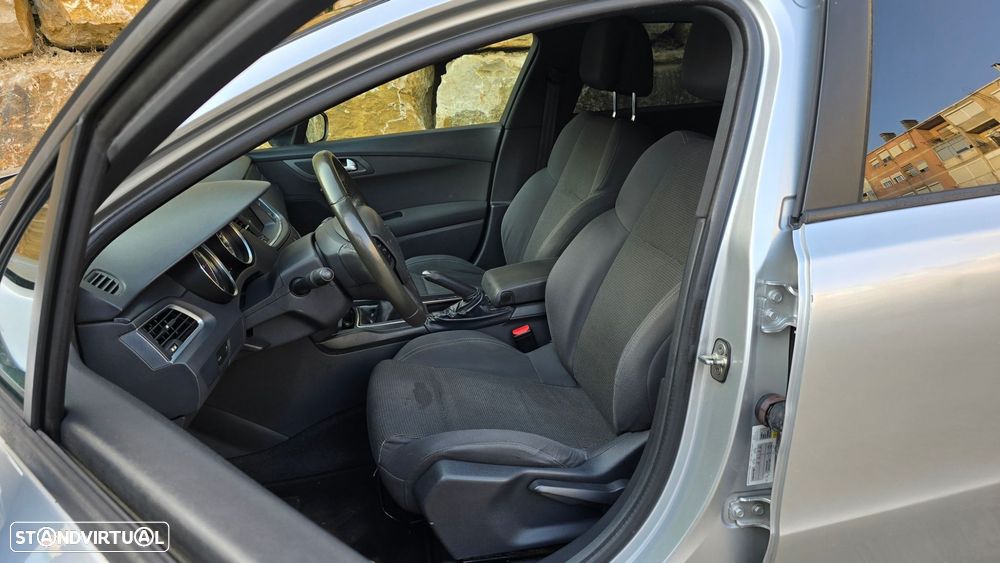 Peugeot 508 SW 1.6 BlueHDi Access P.Business — fotografia 32