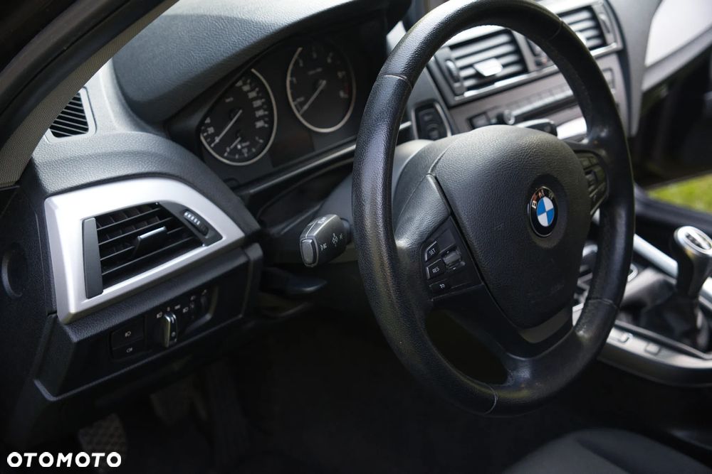 BMW Seria 1 116d EfficientDynamics Edition - 27