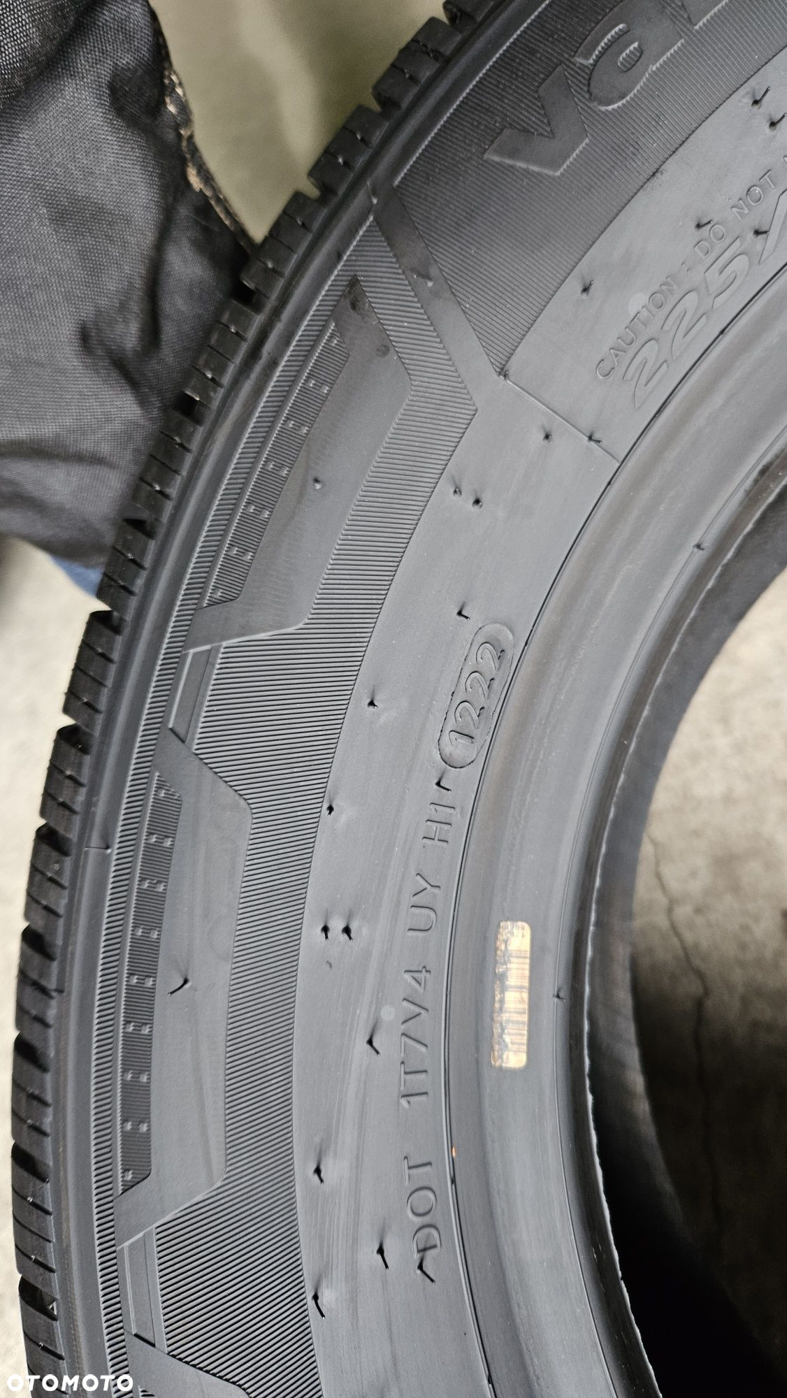 opony używane 225/65R16 C HANKOOK VANTRA ST AS22 - 6