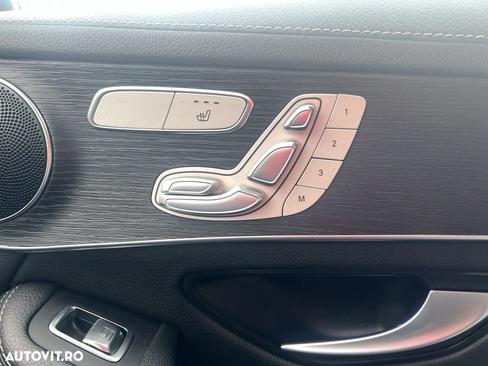 Mercedes-Benz GLC Coupe 300 4MATIC MHEV - 22