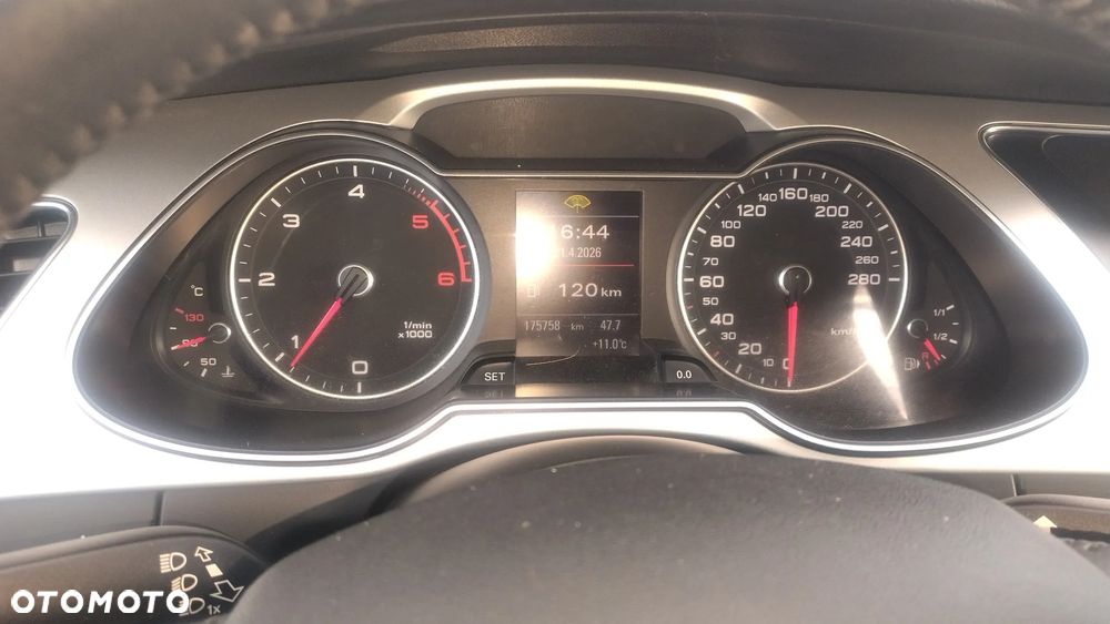 Audi A4 Avant 2.0 TDI DPF clean diesel Ambiente - 26