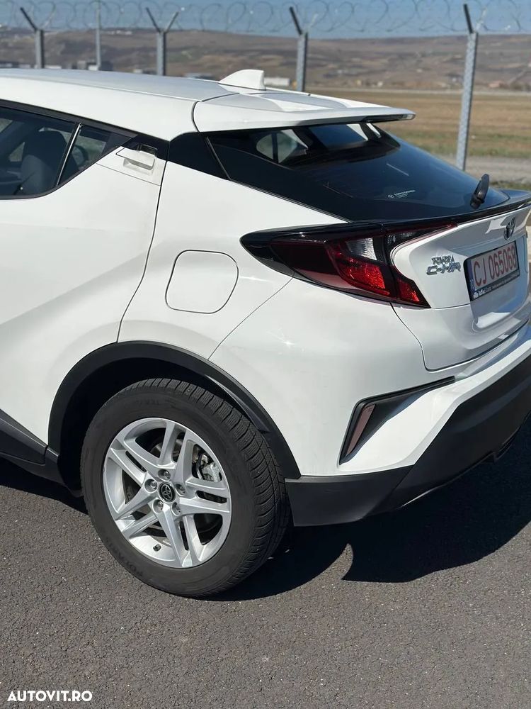 Toyota C-HR - 12